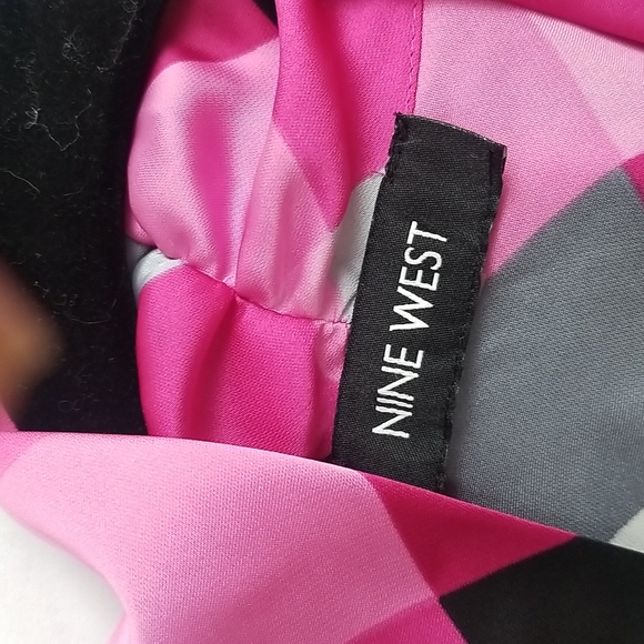 NINE WEST grey white and pink blouse. Size small. Silky material colorful. - Picture 2 of 6